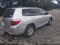 2010 Toyota Highlander — photo 4 of 16 | VIN 5TDKK3EH1AS021666