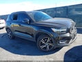 2021 Volvo XC40 — photo 1 of 17 | VIN YV4162UM4M2477078