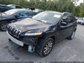 2016 Jeep Cherokee — photo 2 of 17 | VIN 1C4PJMDB0GW357524