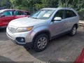 2011 Kia Sorento — photo 2 of 11 | VIN 5XYKT3A19BG154566