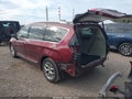 2018 Chrysler Pacifica — photo 3 of 17 | VIN 2C4RC1GG4JR106675