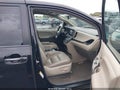 2017 Toyota Sienna — photo 5 of 17 | VIN 5TDYZ3DC1HS787564