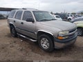 2001 Chevrolet Tahoe — photo 1 of 11 | VIN 1GNEC13T31R161729