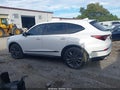 2025 Acura MDX — photo 14 of 17 | VIN 5J8YE1H03SL038291