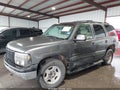 2000 Chevrolet Tahoe — photo 6 of 14 | VIN 1GNEC13T4YJ107770