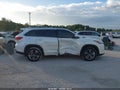 2018 Toyota Highlander Hybrid — photo 13 of 16 | VIN 5TDDGRFH5JS048509