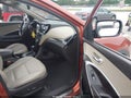 2017 Hyundai Santa Fe — photo 5 of 16 | VIN 5XYZU3LB0HG412869