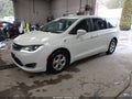 2020 Chrysler Pacifica — photo 2 of 16 | VIN 2C4RC1H79LR234847