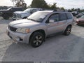 2010 Mitsubishi Endeavor — photo 2 of 16 | VIN 4A4JN3AS3AE008517