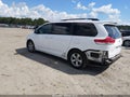 2014 Toyota Sienna — photo 3 of 17 | VIN 5TDKK3DC2ES474657