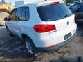 2013 Volkswagen Tiguan — photo 3 of 16 | VIN WVGAV3AX0DW597619
