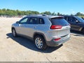 2017 Jeep Cherokee — photo 3 of 16 | VIN 1C4PJLDB0HW577936