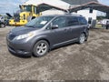 2017 Toyota Sienna — photo 2 of 18 | VIN 5TDKZ3DC3HS864361