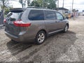2017 Toyota Sienna — photo 4 of 18 | VIN 5TDKZ3DC3HS864361