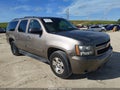 2012 Chevrolet Suburban 1500 — photo 1 of 17 | VIN 1GNSCJE06CR246329