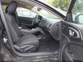 2016 Chrysler 200 — photo 5 of 17 | VIN 1C3CCCAB1GN166907