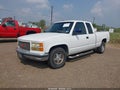 1996 GMC Sierra — photo 2 of 10 | VIN 2GTEC19RXT1506688