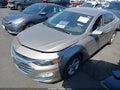 2022 Chevrolet Malibu — photo 2 of 21 | VIN 1G1ZD5ST7NF184589