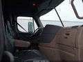 2012 Freightliner Cascadia 125 — photo 7 of 23 | VIN 1FUJGLBG3CLBC8366
