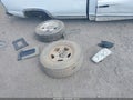 2000 GMC Sierra 1500 — photo 11 of 11 | VIN 1GTEC14T0YZ135509