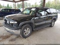2002 Chevrolet Suburban 1500 — photo 2 of 16 | VIN 3GNFK16ZX2G345414