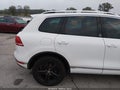 2017 Volkswagen Touareg — photo 20 of 21 | VIN WVGRF7BP9HD003990