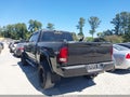 2017 Ram 2500 — photo 3 of 16 | VIN 3C6UR5FL5HG561900