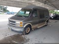 1999 Chevrolet Express 2500 — photo 2 of 14 | VIN 1GBFG15R0X1159094