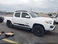 2018 Toyota Tacoma — photo 1 of 16 | VIN 5TFAX5GN6JX119839