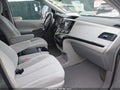 2011 Toyota Sienna — photo 5 of 12 | VIN 5TDJK3DC3BS019310