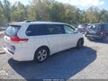 2011 Toyota Sienna — photo 4 of 16 | VIN 5TDKK3DC2BS069636