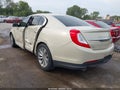 2015 Lincoln MKS — photo 3 of 16 | VIN 1LNHL9EKXFG602800