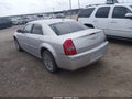 2010 Chrysler 300 — photo 3 of 16 | VIN 2C3CA3CV3AH328601