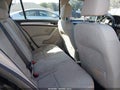 2016 Volkswagen Golf — photo 8 of 16 | VIN 3VW117AU9GM051139