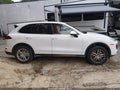 2016 Porsche Cayenne — photo 13 of 16 | VIN WP1AA2A24GKA08628