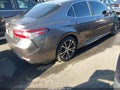 2018 Toyota Camry — photo 4 of 17 | VIN 4T1B11HK2JU647698