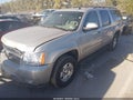 2009 Chevrolet Suburban 1500 — photo 2 of 12 | VIN 1GNFC26089R269996