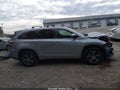 2016 Toyota Highlander — photo 14 of 17 | VIN 5TDJKRFH1GS243534