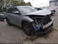 2016 Toyota Highlander — photo 1 of 17 | VIN 5TDJKRFH1GS243534