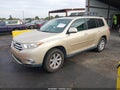 2011 Toyota Highlander — photo 2 of 16 | VIN 5TDBK3EH6BS084795