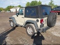 2017 Jeep Wrangler — photo 3 of 17 | VIN 1C4AJWAG2HL574142