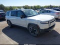 2024 Rivian R1S — photo 1 of 21 | VIN 7PDSGCBA6RN030107