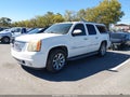 2011 GMC Yukon XL — photo 2 of 17 | VIN 1GKS2MEF0BR229983