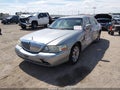 2006 Lincoln Town Car — photo 2 of 15 | VIN 1LNHM82W26Y613380