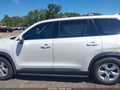 2025 Toyota Highlander — photo 15 of 17 | VIN 5TDACAB51SS040582