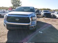 2018 Toyota Tundra — photo 2 of 20 | VIN 5TFDW5F17JX684289