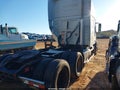 2024 Volvo VNL — photo 4 of 15 | VIN 4V4NC9EHXRN639278