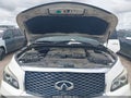 2016 Infiniti QX80 — photo 10 of 16 | VIN JN8AZ2NC1G9403004