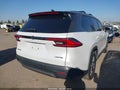 2024 Toyota Highlander — photo 4 of 17 | VIN 5TDACAB56RS011380