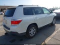 2013 Toyota Highlander — photo 4 of 17 | VIN 5TDBK3EH0DS219014